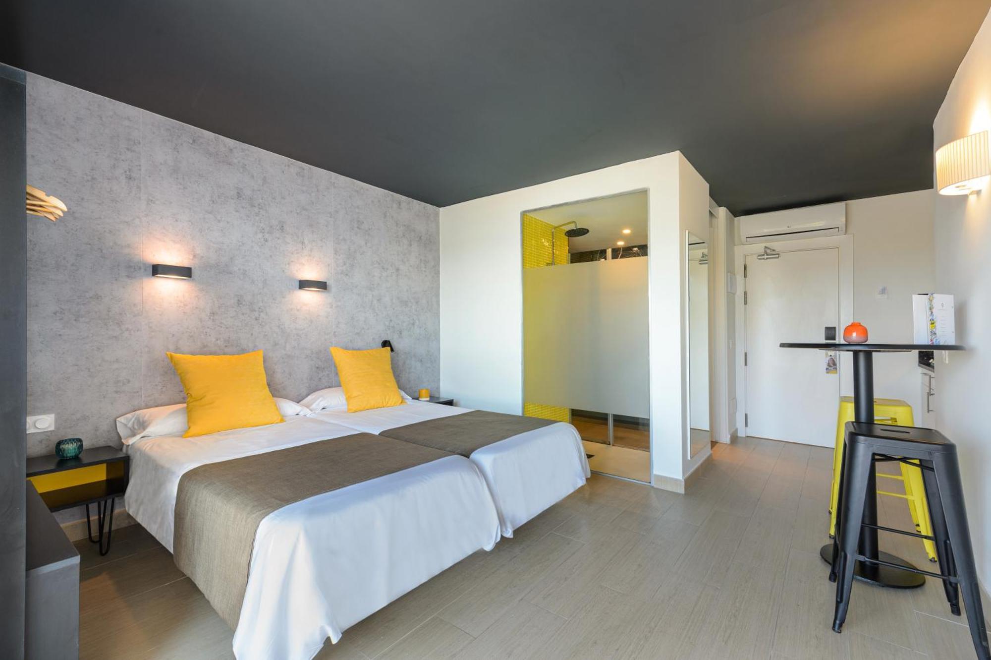 Apartamentos Vibra Jabeque Dreams Ibiza stad Exteriör bild