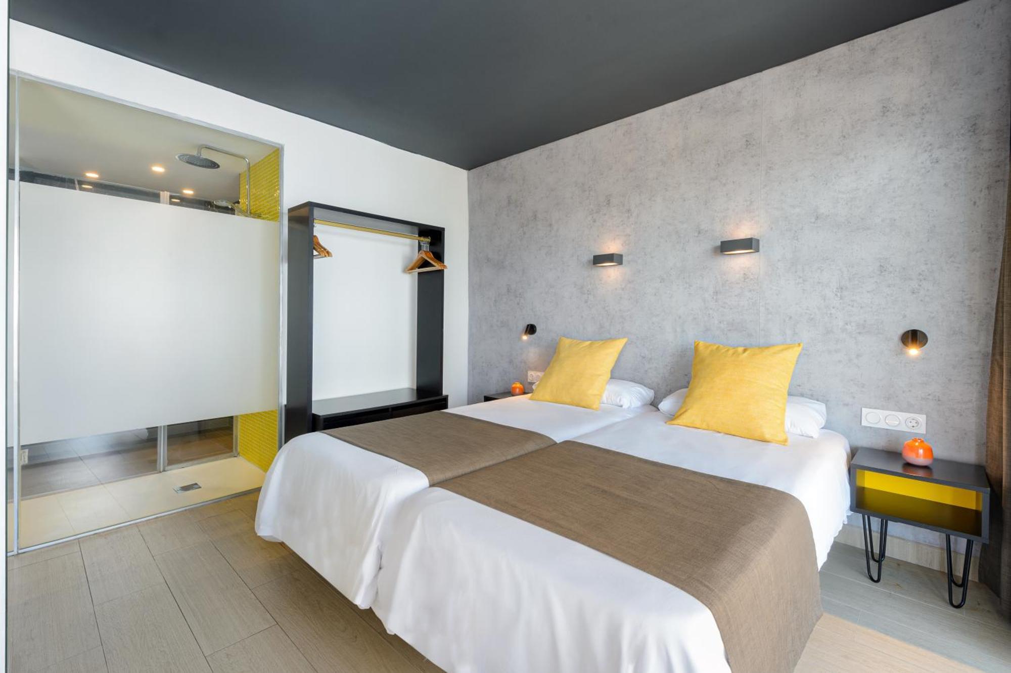 Apartamentos Vibra Jabeque Dreams Ibiza stad Exteriör bild