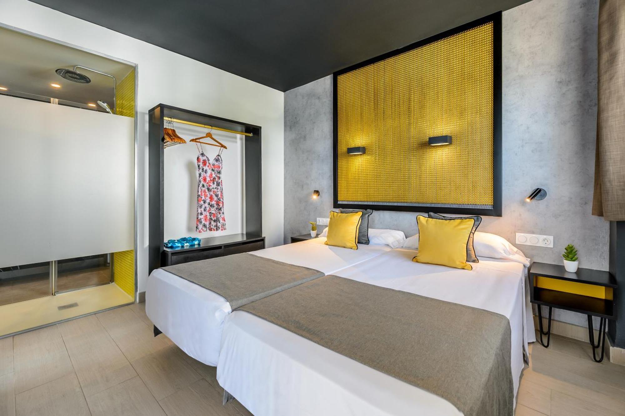 Apartamentos Vibra Jabeque Dreams Ibiza stad Exteriör bild